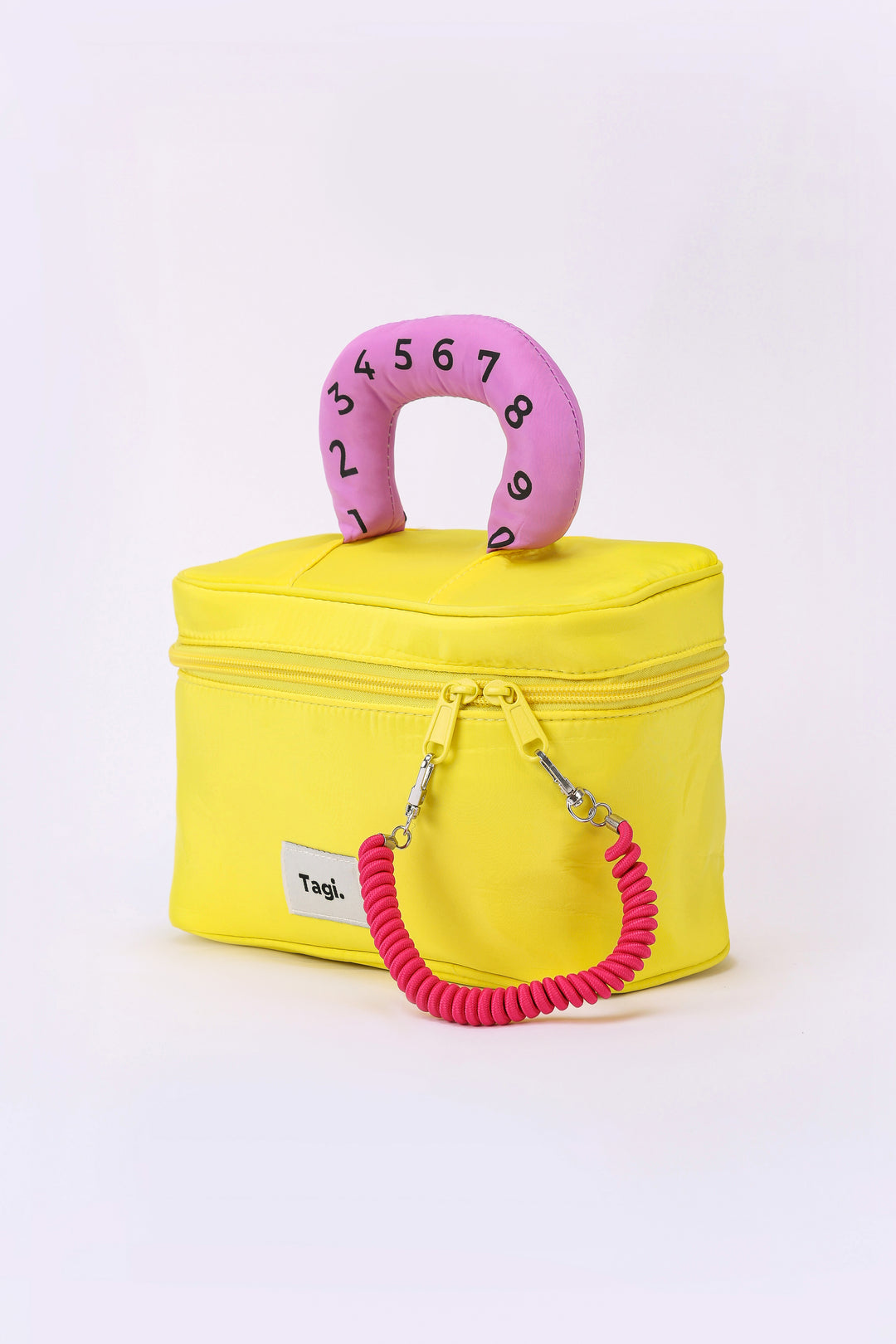 NUMBER HANDLE ZIP POUCH