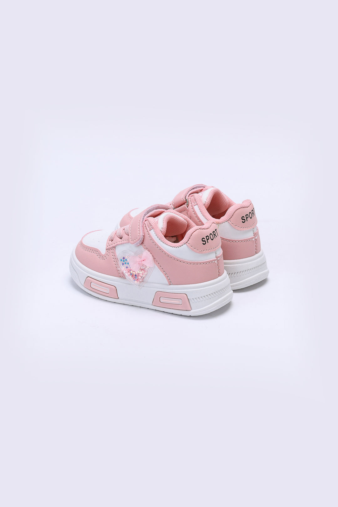 HEART PATCH SNEAKERS