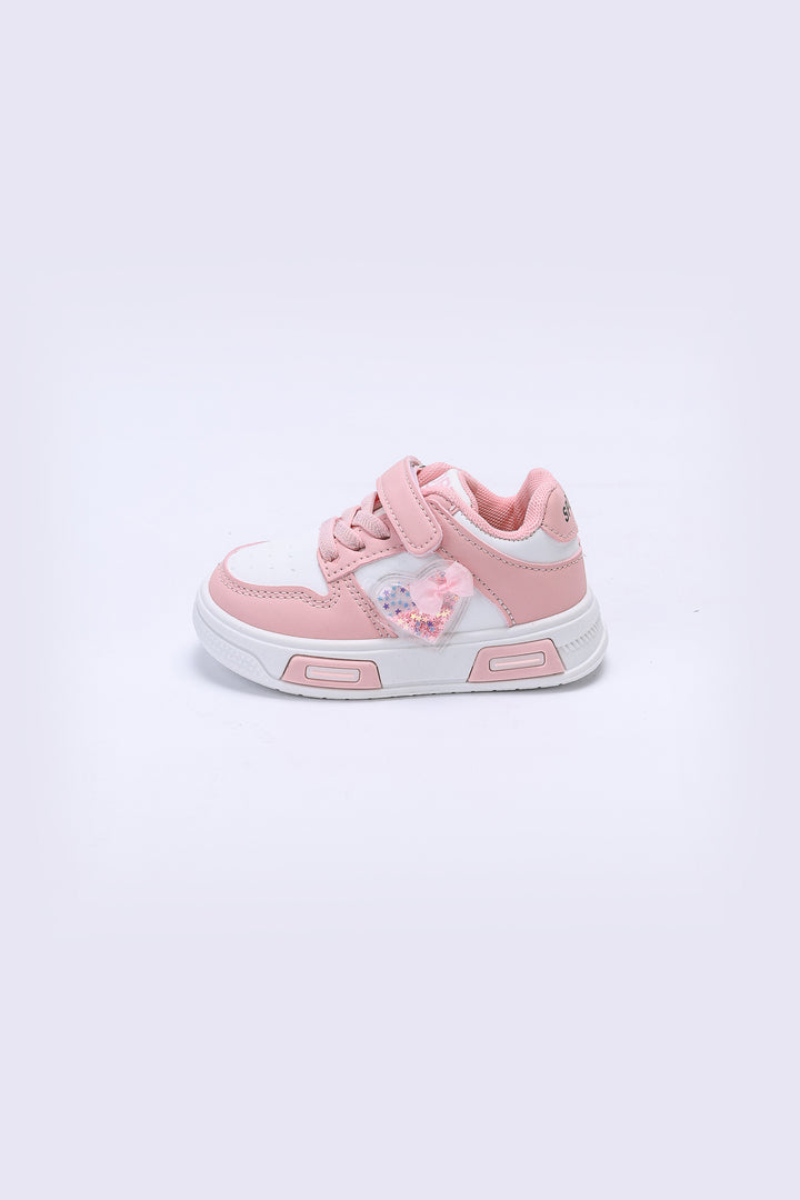 HEART PATCH SNEAKERS