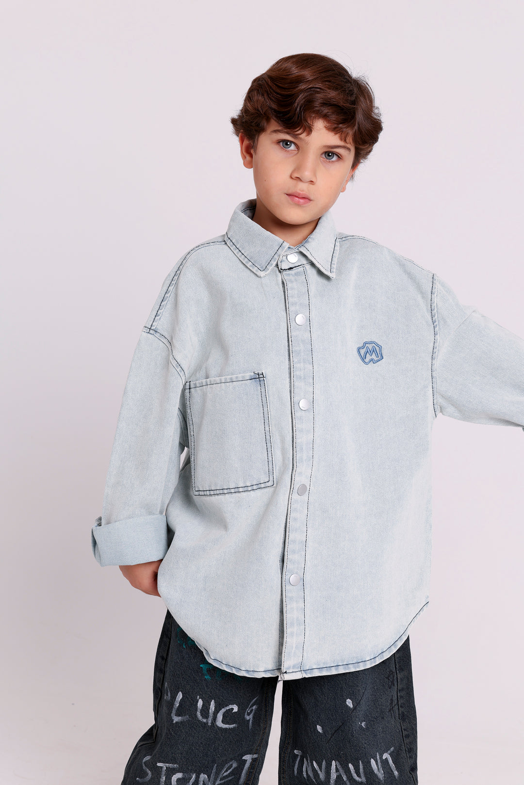 DENIM SHIRT WITH CHEST LOGO AND POCKET