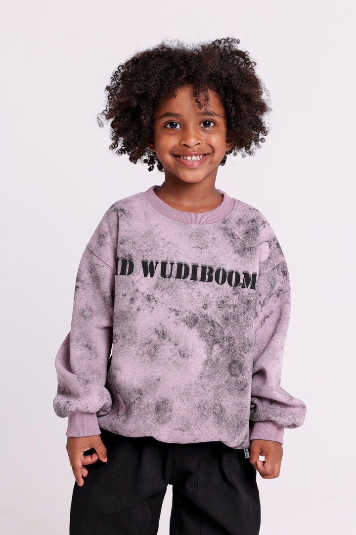 TIE DYE SWEATSHIRT WITH BOLD PRINT