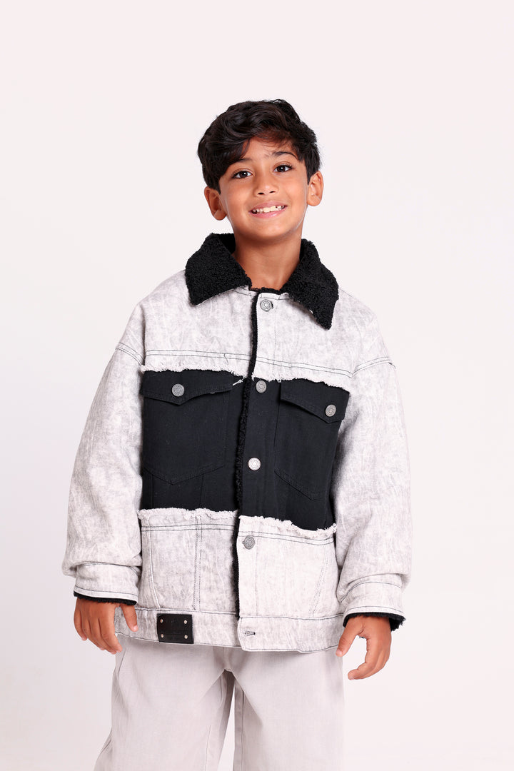COLORBLOCK DENIM JACKET WITH FLEECE COLLAR