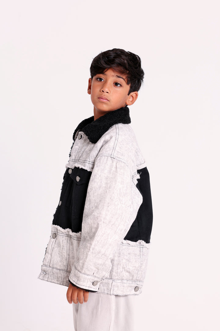 COLORBLOCK DENIM JACKET WITH FLEECE COLLAR
