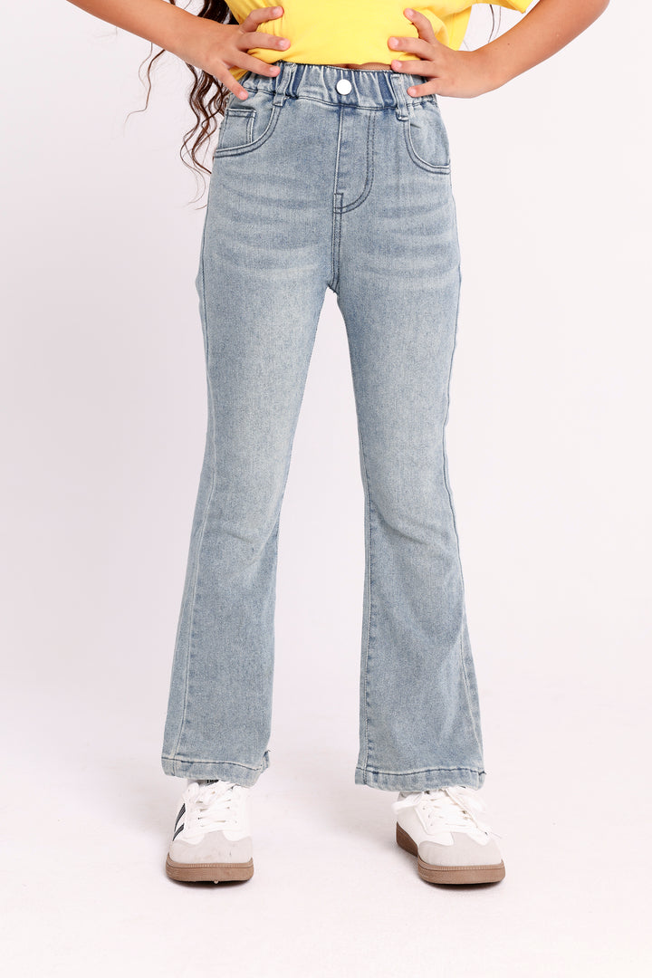 FLARED DENIM PANTS WITH BACK POCKET PATCH
