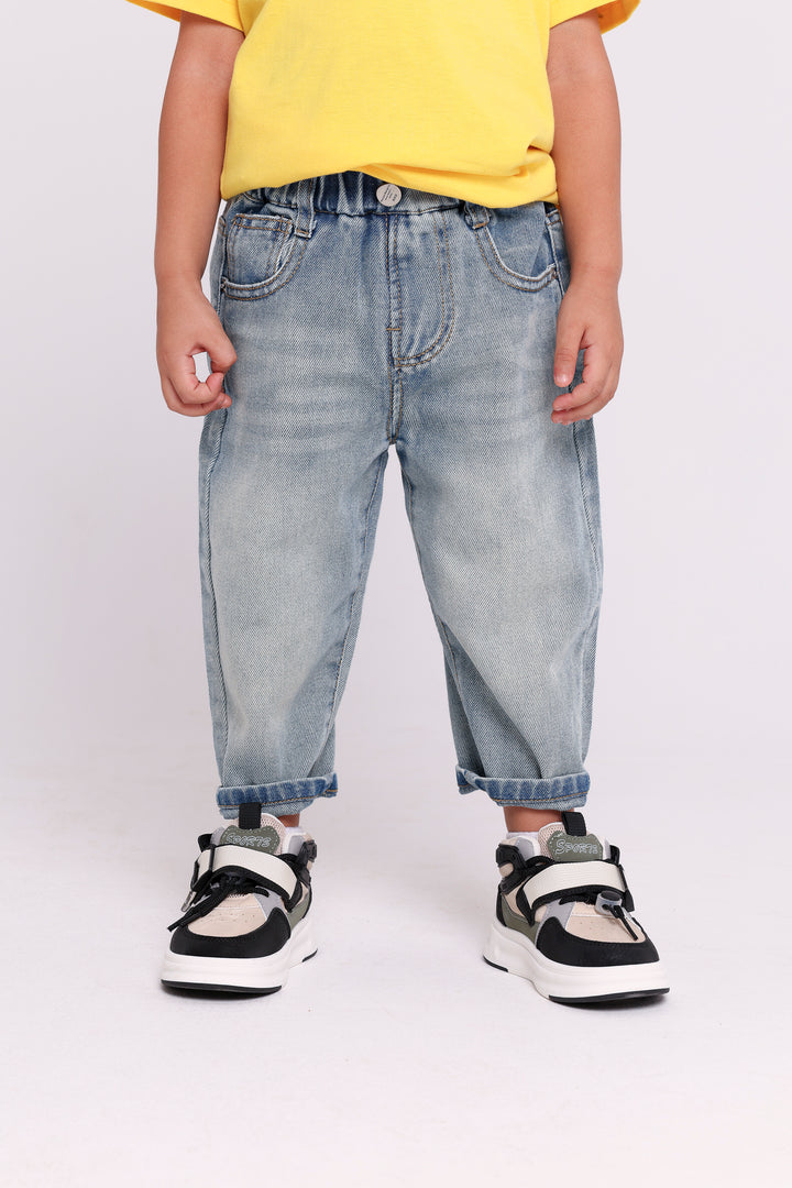 RELAXED DENIM PANTS WITH CHAIN DETAIL