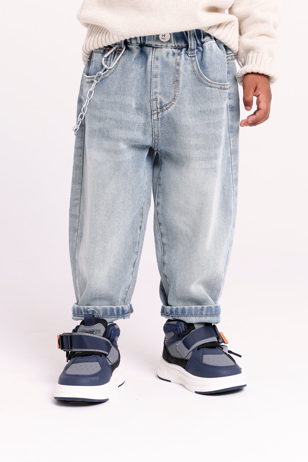 RELAXED DENIM PANTS WITH BACK PATCHES