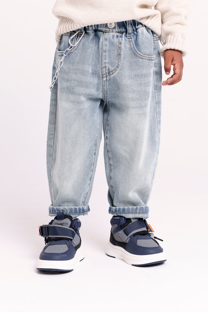 RELAXED DENIM PANTS WITH BACK PATCHES