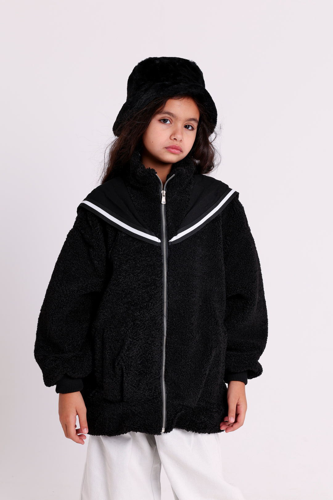 FLEECE JACKET WITH ROSE COLLAR
