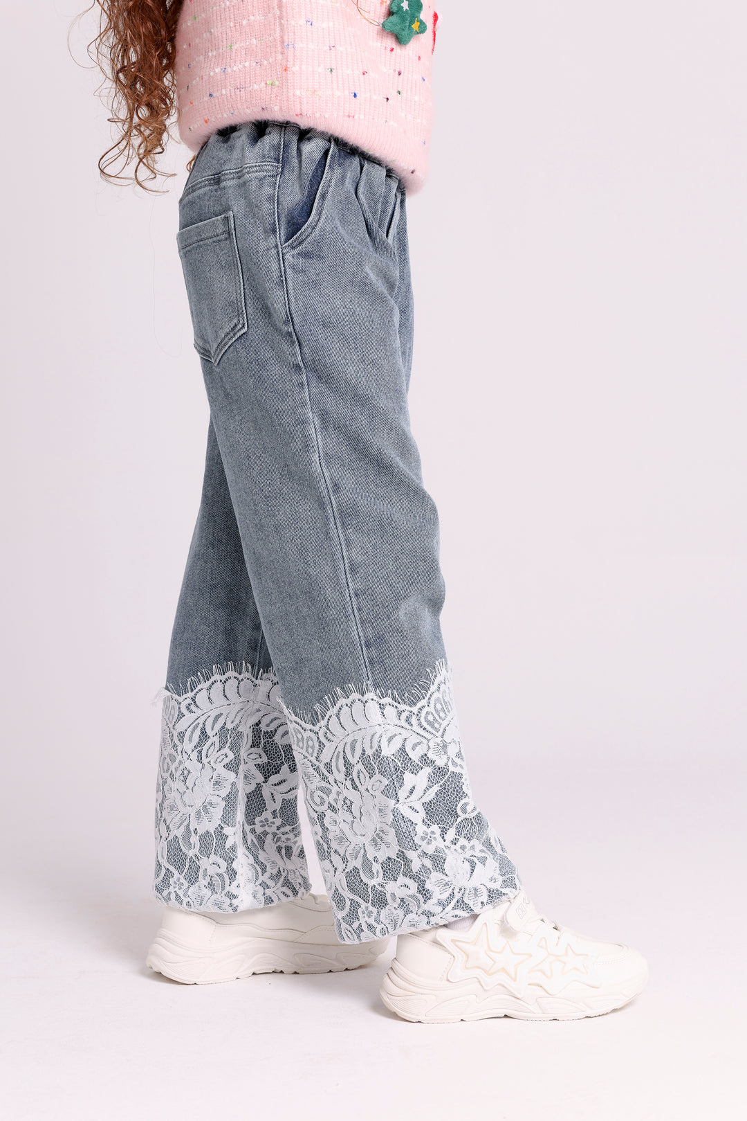 GIRLS JEANS WITH LACE HEM