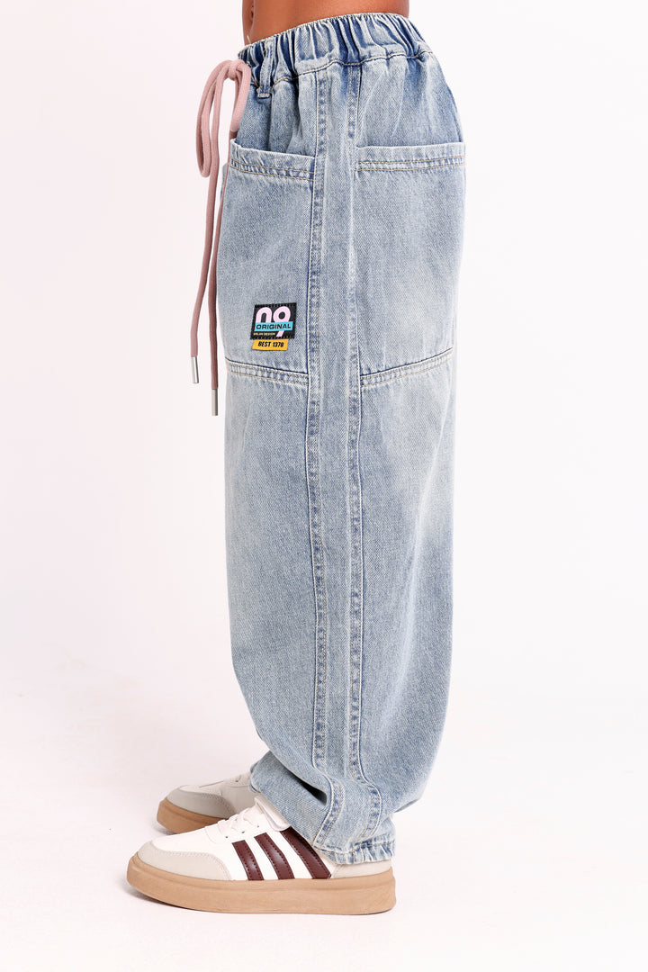 Back Pocket Graphic Jeans