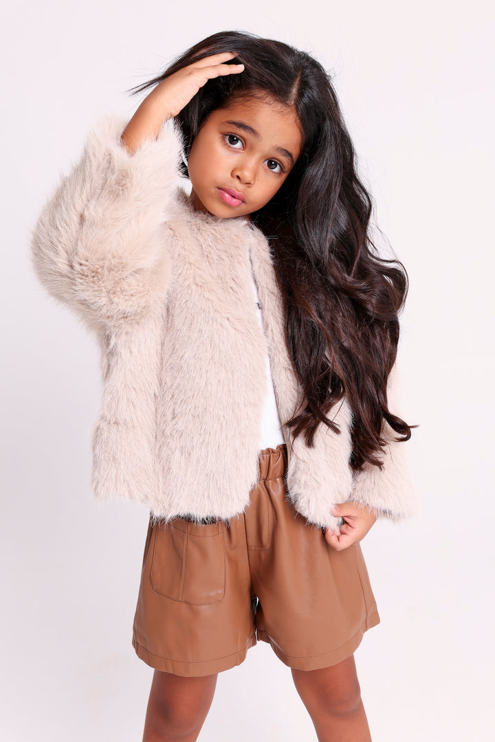 Charming faux fur JACKET