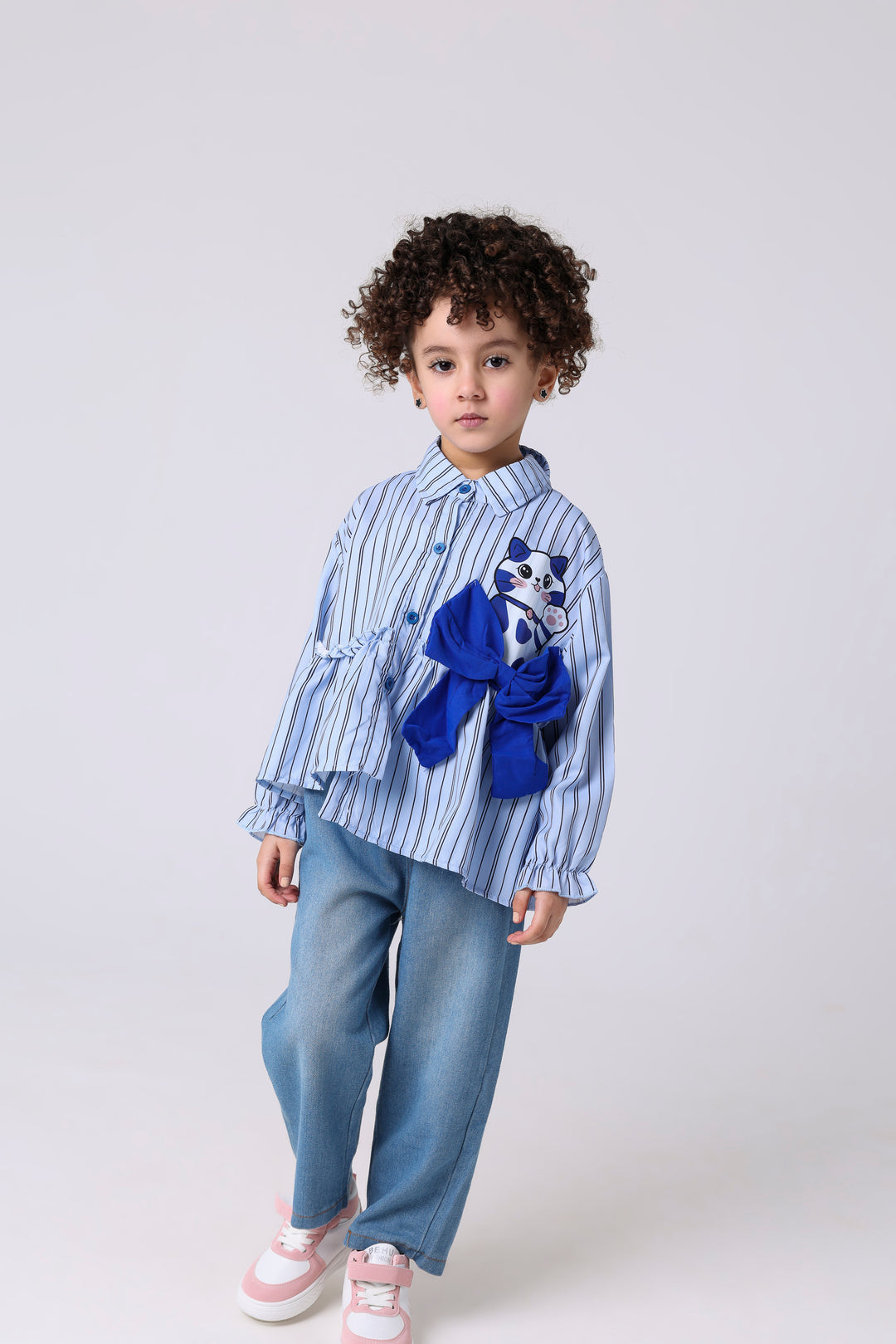 Bow-Accent Striped Top &amp; Toon Pocket Jeans