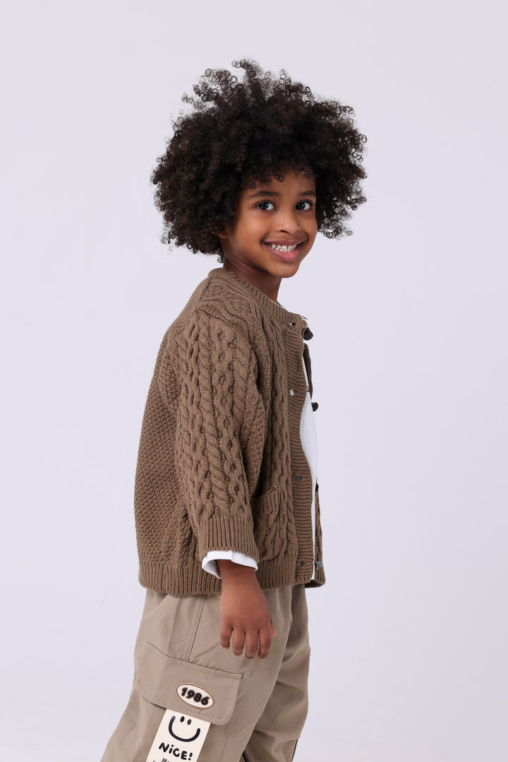 Classic Cable Knit Buttoned Sweater