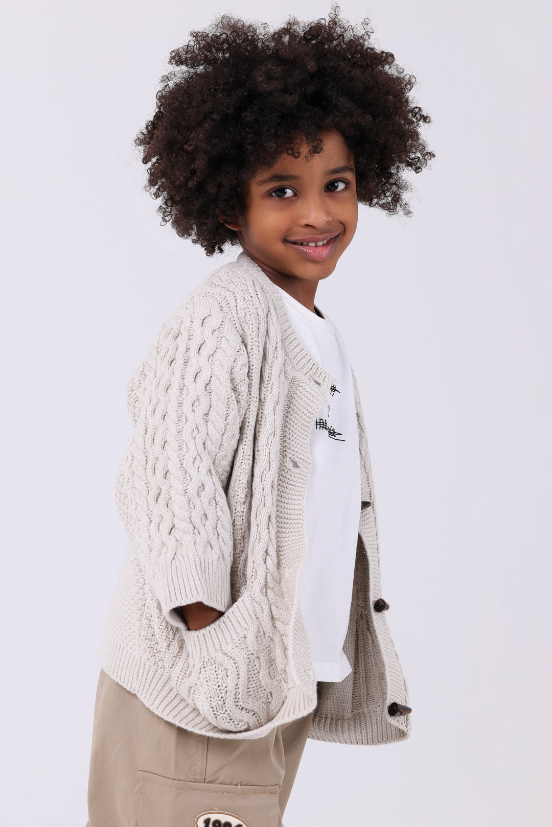 Classic Cable Knit Buttoned Sweater