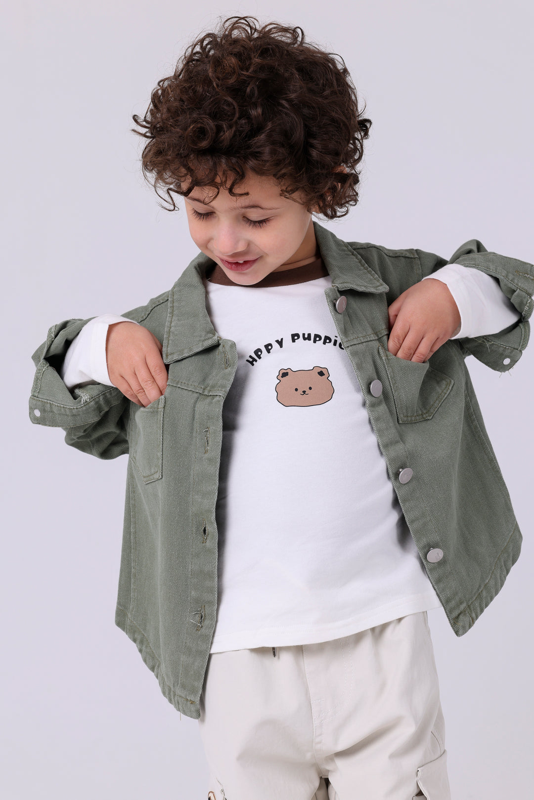 Classic Buttoned Pocket Denim Shirt