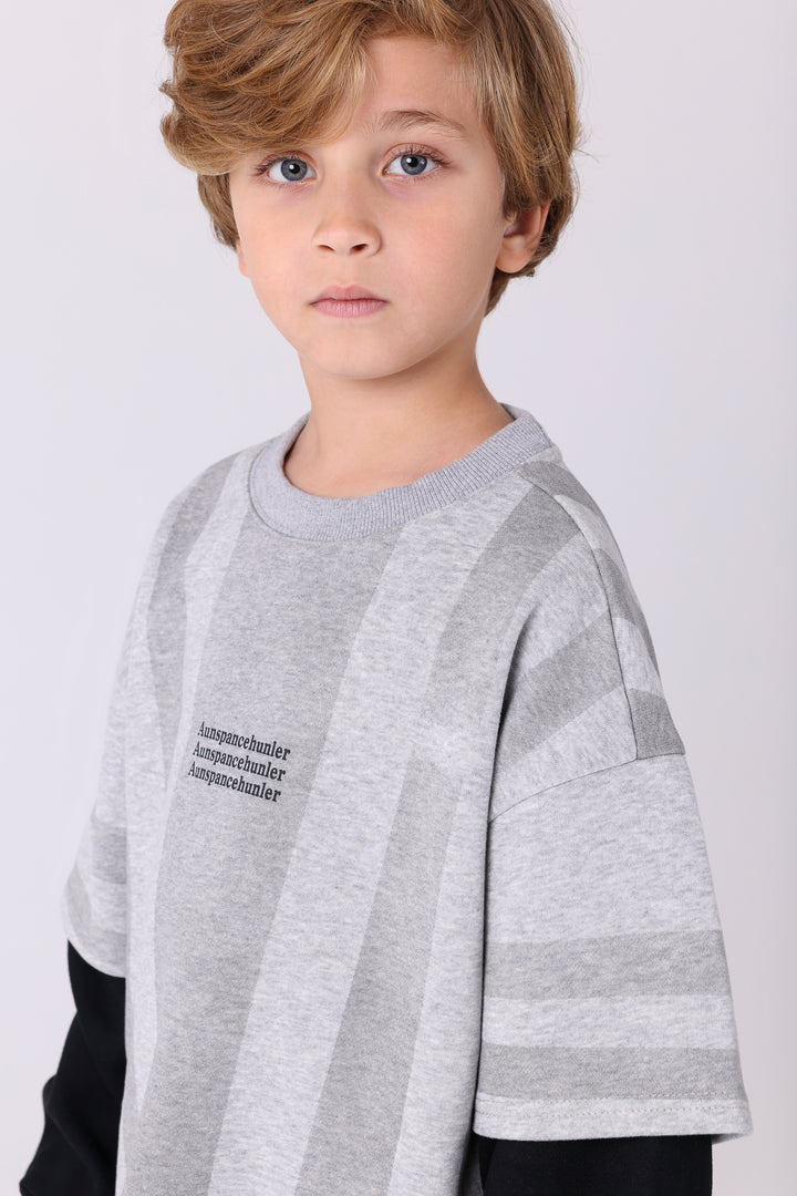 Vibrant Multi-Tone Striped Crew Neck