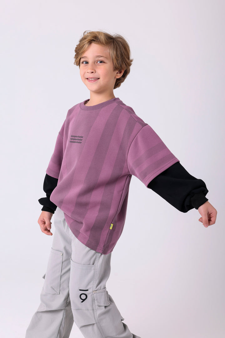 Vibrant Multi-Tone Striped Crew Neck