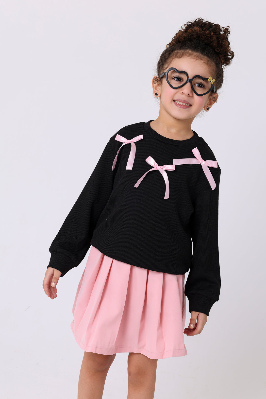 Whimsical Ribbon Detail Pleated Outfit
