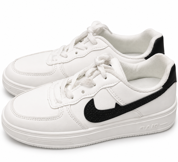 Sleek Everyday Street Sneakers