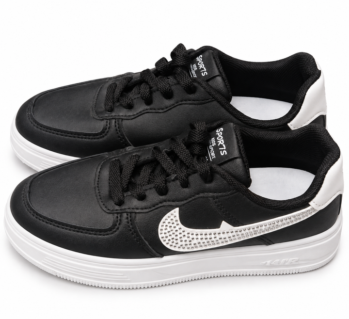 Sleek Everyday Street Sneakers