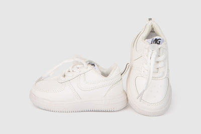 BASIC SNEAKERS